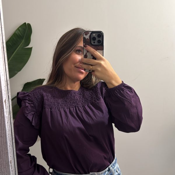 Blusa lisa berenjena