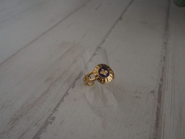Anillo de acero