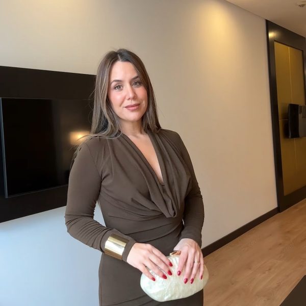 Vestido marrón espalda descubierta