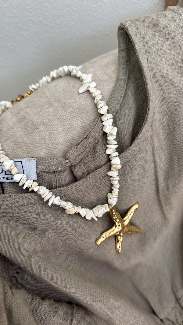 Collar piedritas estrella