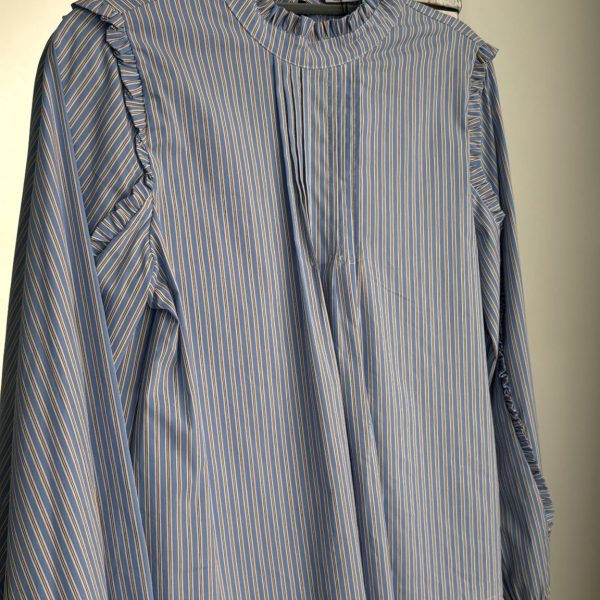 Blusa rayas detalles