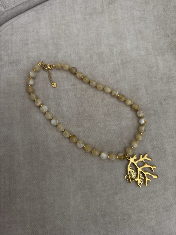 Collar bolas coral