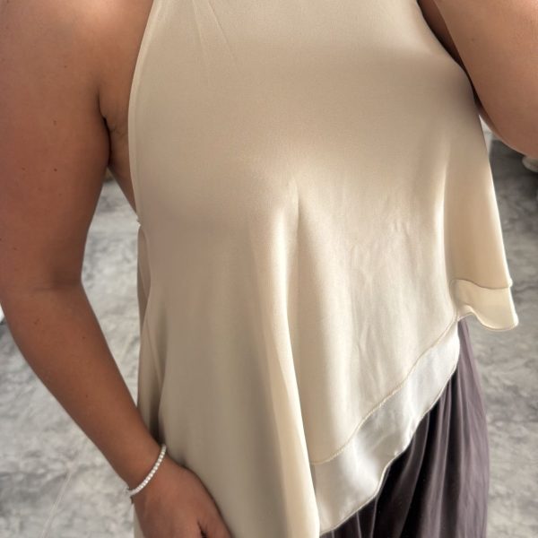 Top asimétrico halter