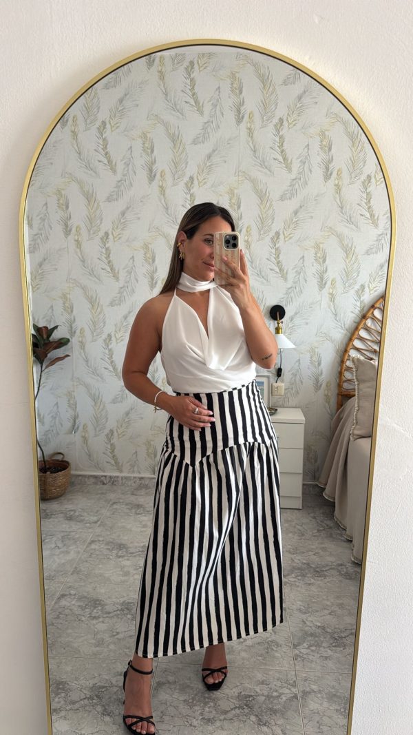 Falda rayas volante