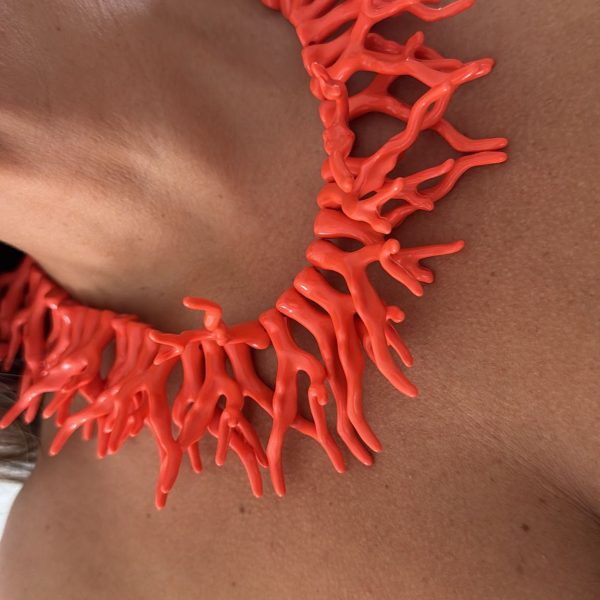 Collar piezas coral