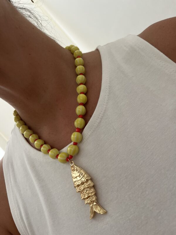 Collar bolas