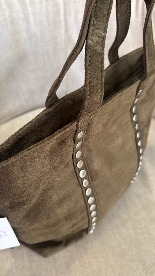 Bolso kaki tachuelas