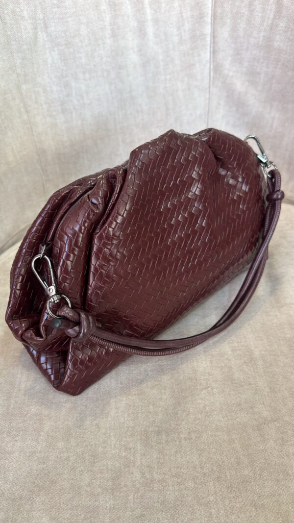 Bolso trenzado Burdeos