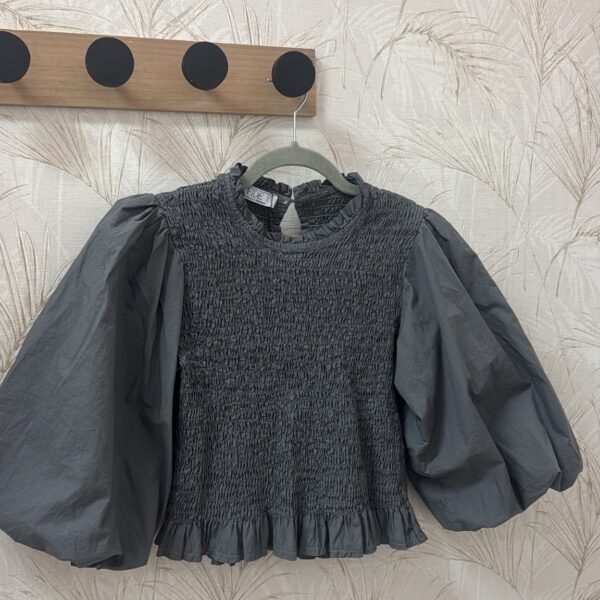 Blusa fruncida manga farol