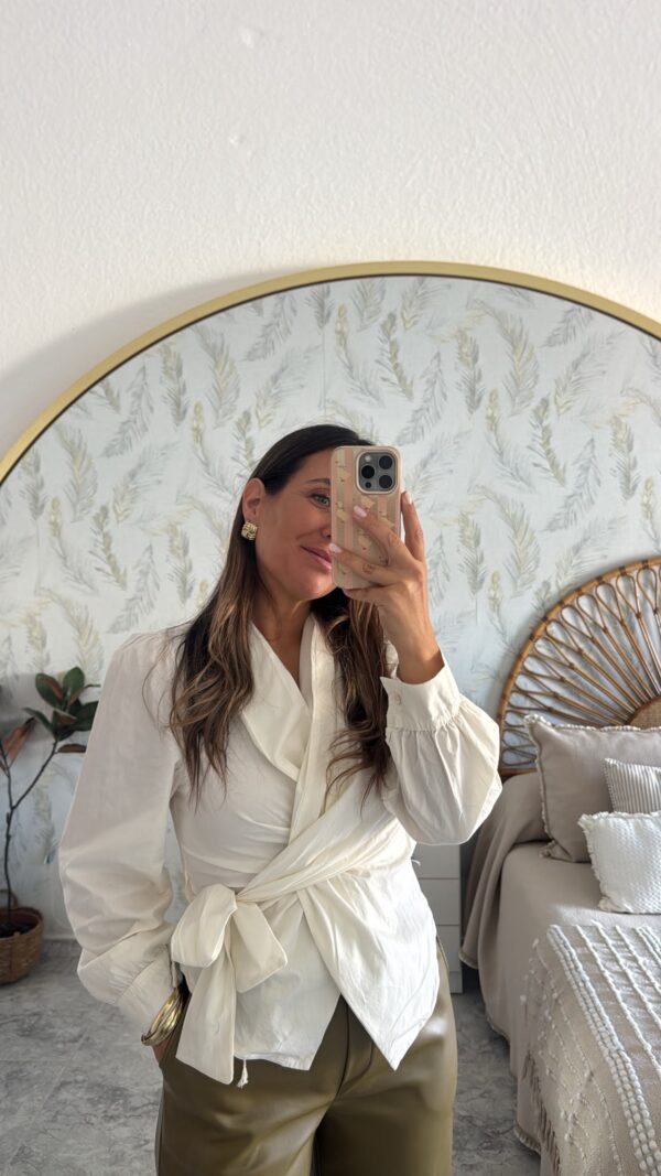 Blusa cruzada