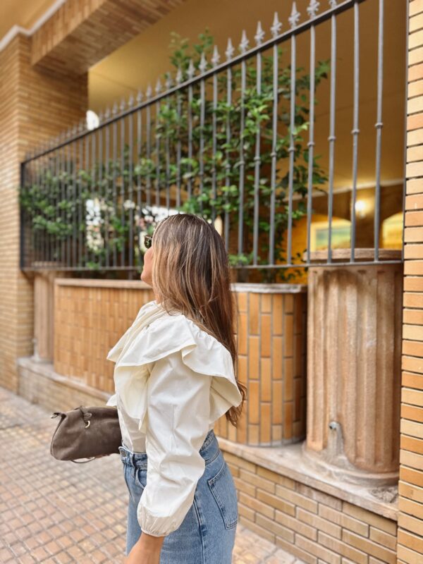 Camisa volante